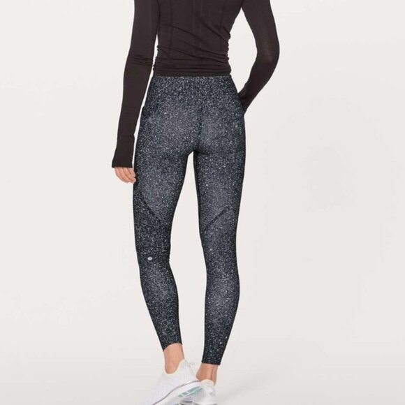 Lululemon Lead The Pack Tight Black & White Womens Size 4 - Picture 3 of 8